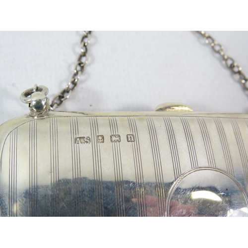 553 - Birmingham 1912 sterling silver purse. 66 grams