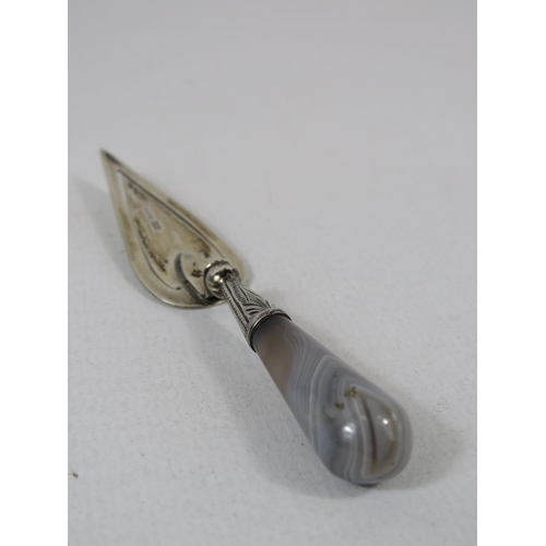 557 - Sterling silver bookmark in the form of a trowel with banded agate handle.