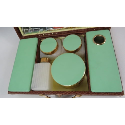 579 - Vintage Sirram 1950 Vanity make up case.