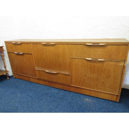 857 - Mid Century Dresser by J Sakol Furniture in mostly good condition with minor age related areas of we... 