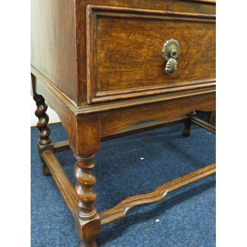 869 - Lovely Early 20th Century Oak Bureau with long drawers under. Short Barley twist sub legs. Good Colo... 