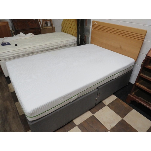 874 - Small Double bed with two sectional bases, Emma Hybrid Smart mattress with little to no use. With ha... 