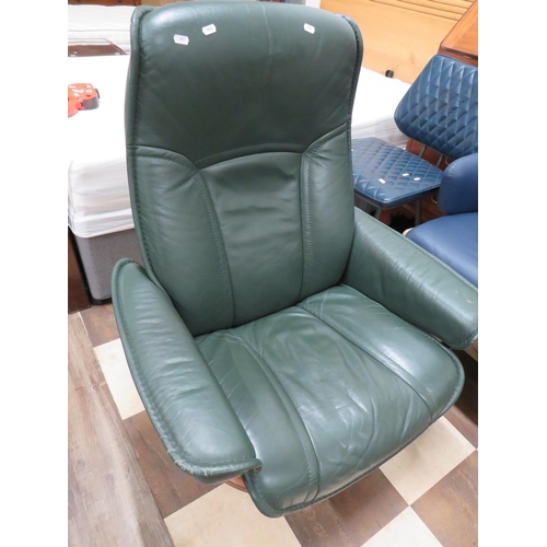 885 - Scandinavian Stressless Consul Classic chair with adjustable footstool. Spring loaded reclining chai... 