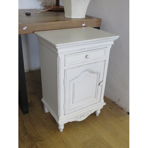 931 - Painted vintage cabinet with drawer above. H:28 x W:19 x W:13 Inches. See photos. S2