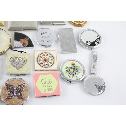 200 - 50 x Assorted Ladies VANITY Compact MIRRORS Inc Silver Plate, Floral Etc   693880