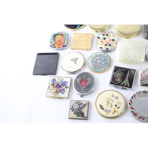 200 - 50 x Assorted Ladies VANITY Compact MIRRORS Inc Silver Plate, Floral Etc   693880