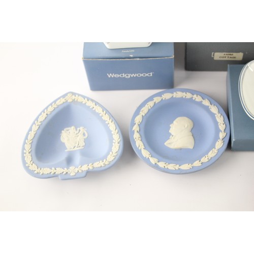 201 - 10 x Vintage Wedgewood Jasperware / Porcelain Decorative Ornaments Inc Boxed Etc    627296