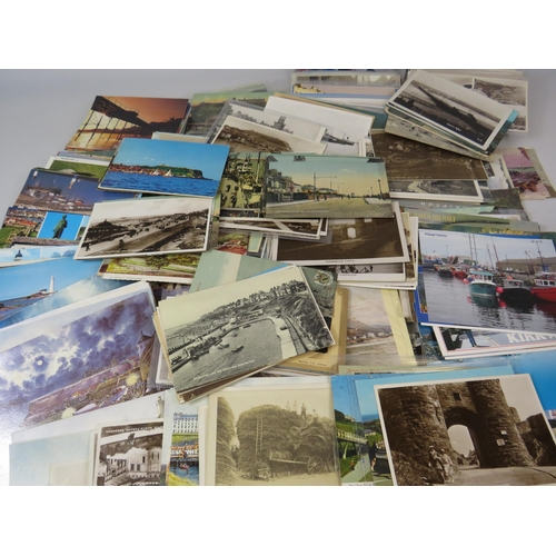 679 - Large collection of topgraphical / coastal vintage and modern postcards.