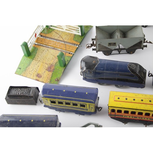 216 - Job Lot of Tinplate O Gauge Rolling Stock Inc HORNBY     693987