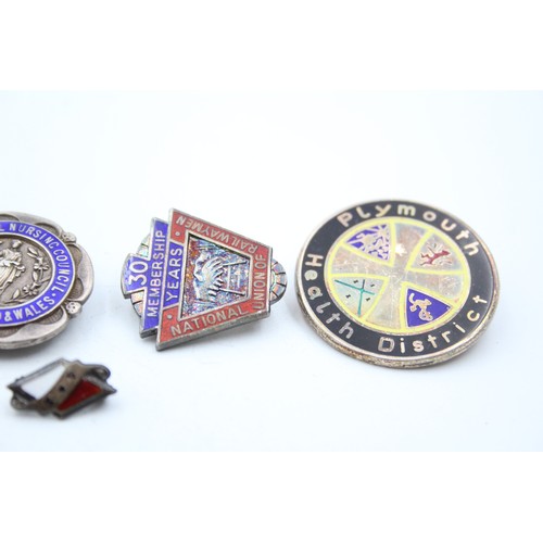 305 - 5 x Assorted Vintage Hallmarked .925 STERLING SILVER Badges Inc Hospital (47g)     559126