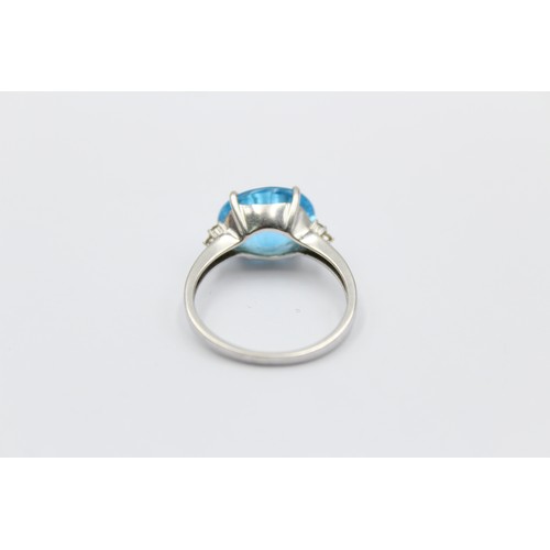 352 - 9ct white gold topaz solitaire ring with diamond accents (3g)     788870   Finger Size'N'