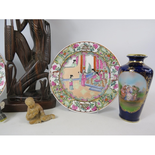 726 - Mixed lot to include Famille rose style oriental plates, Vienna vase, Goebel bird etc.