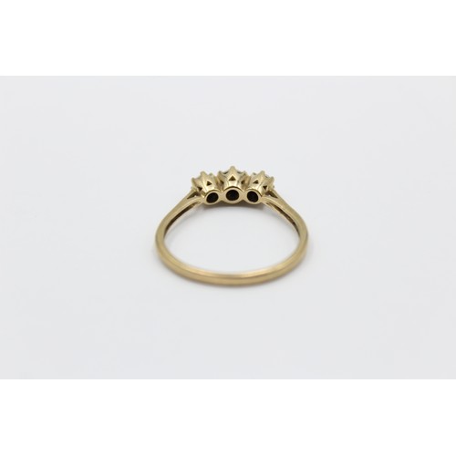 367 - 9ct gold round brilliant cut diamond three stone ring (3g)     788865 Finger Size 'X'