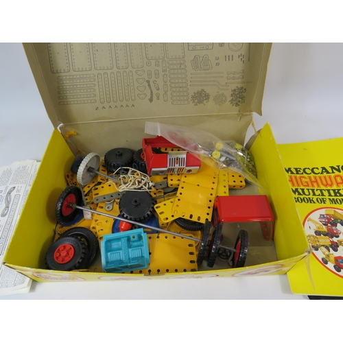 1072 - Vinatge Meccano Highway multi kit.