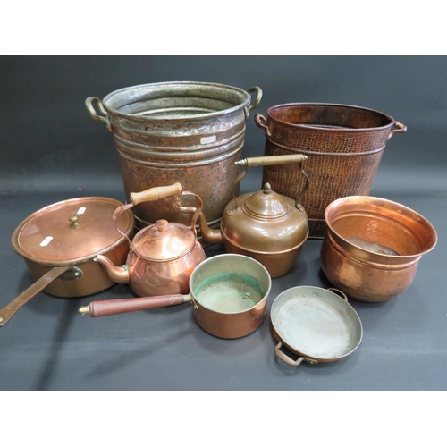 819 - Mixed lot of assorted copper items. See photos.