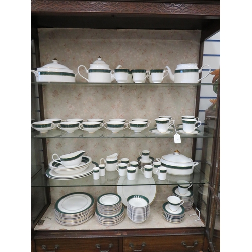 290 - Approx 130 pieces of Marks and Spencers dinner set in the Pemberton pattern.