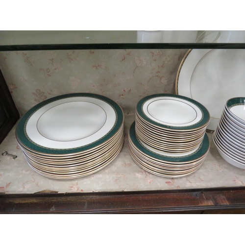 290 - Approx 130 pieces of Marks and Spencers dinner set in the Pemberton pattern.