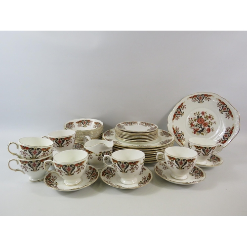 293 - Colclough Royale dinner / teaset approx 42 pieces.