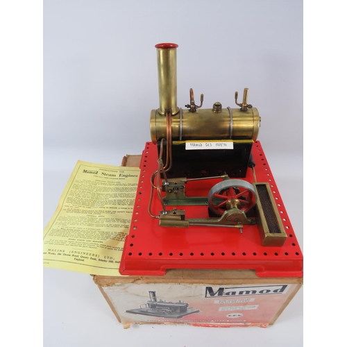 19 - Mamod S.E.3 Twin Cylinder Superheated steam Engine.  Comes with original box and instructions. 1970'... 