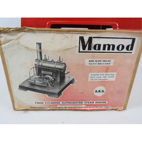 19 - Mamod S.E.3 Twin Cylinder Superheated steam Engine.  Comes with original box and instructions. 1970'... 