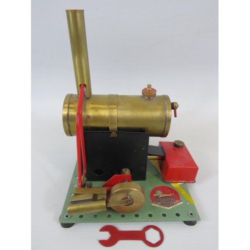 32 - 1946/50  Bowmans Stationary Steam Engine Model PW201 Stationary Steam Engine. 7 x 5 inches. See phot... 