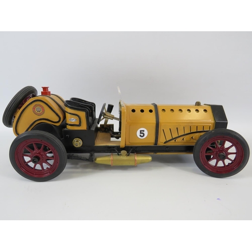 6 - Mamod Steam powered model of a 1929 Buick Baquet. Comes with custom made wooden plinth. Measures 7 x... 