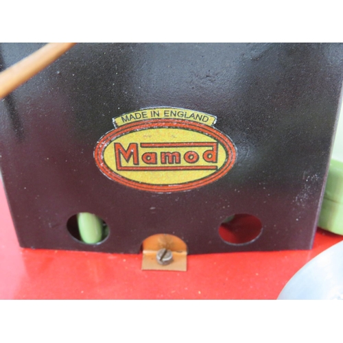 61 - 1953 Mamod SE2 Stationary Steam Engine. Short production Run. 6 x 7 inches. See photos for condition... 