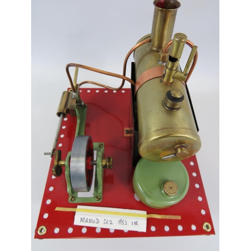 61 - 1953 Mamod SE2 Stationary Steam Engine. Short production Run. 6 x 7 inches. See photos for condition... 