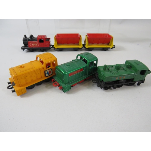 122 - Matchbox Superfast 0-4-0 model engines with carriages together with three other Matchbox Loco's & a ... 