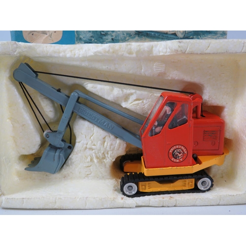 150 - Corgi Major,  Priestmans 'Cub' Shovel truck,  Model Number 1128.  Very light playworn condition comp... 