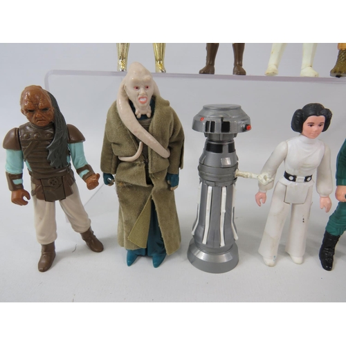 160 - 12 Unboxed Star Wars Figurues. Unknown maker.  See photos.