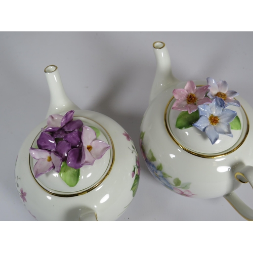 284 - Royal Stratford Compton Woodhouse the country cottage collection teapots. Clementis and Sweet Violet... 