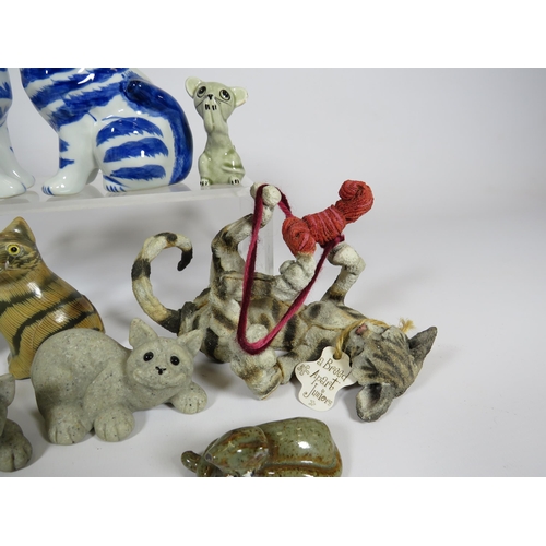 292 - Selection of various Cat figurines.