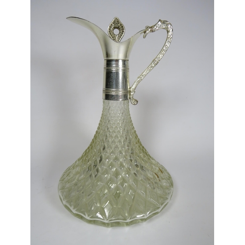 319 - Vintage glass Carafe jug/decanter.