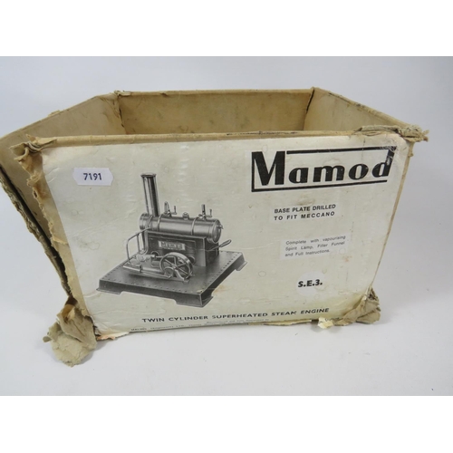 50A - Mamod SE3 twin Cylinder Superheated Steam Engine with original box. Griffin & George nameplate. See ... 