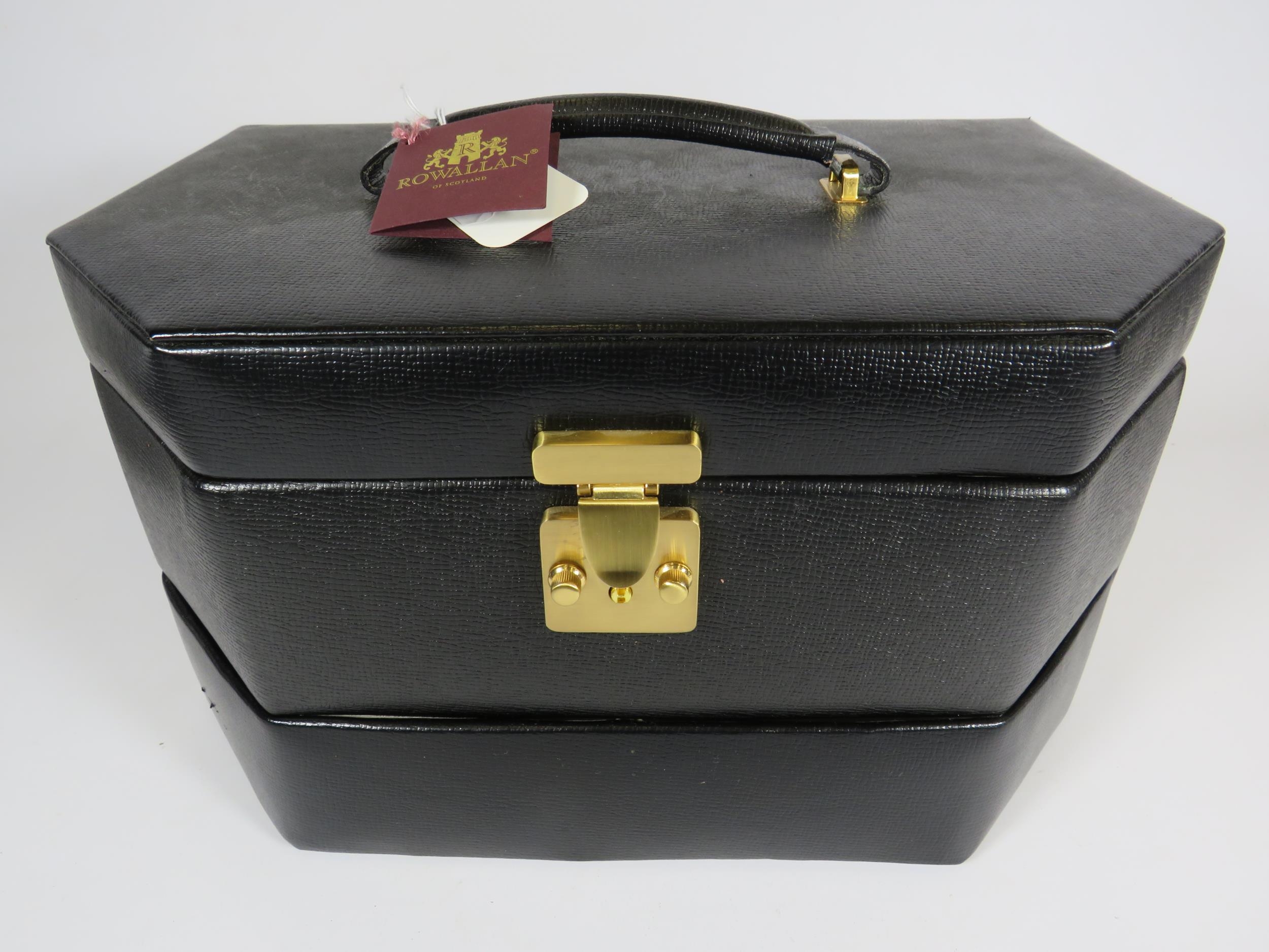Rowallan Of Scotland Borsa Da Viaggio Uomo In Pelle: Media 25x15x12 Cm, 3 Scomparti - Eleganza Classica