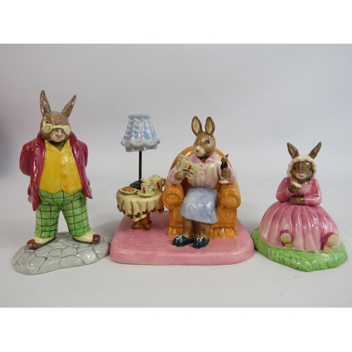51 - 3 Royal Doulton Bunnykins figurines Limted ed Mrs Collector 1402 of 2500, Father and Polly all come ... 