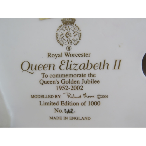 46 - Royal Worcester Queen Elizabeth II Limited Edition Golden Jubilee figurine 462 of 1000.