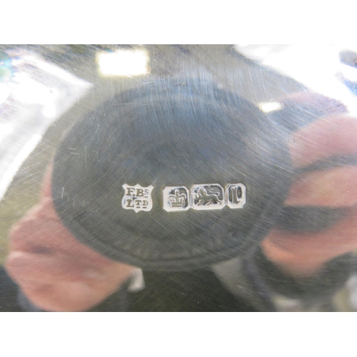 282 - 2 Sheffield sterling silver 1903 Fenton bros gravy boats, total weight 329.4 grams.