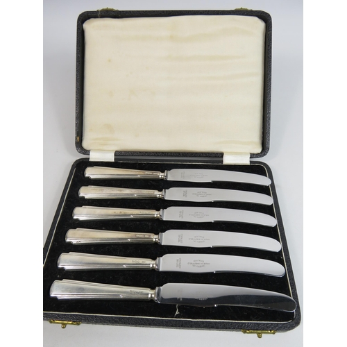293 - Set of 6 Sterling silver handled knives in original case 1950 Emile Viner Sheffield.