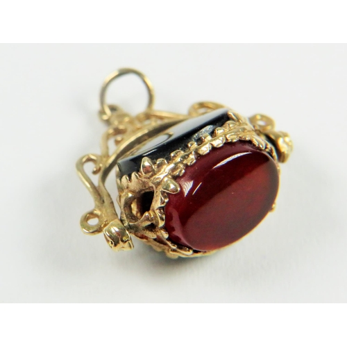 240 - 9ct gold bloodstone/carnelian/onyx ornate spinner charm pendant (2.5g)     2041039