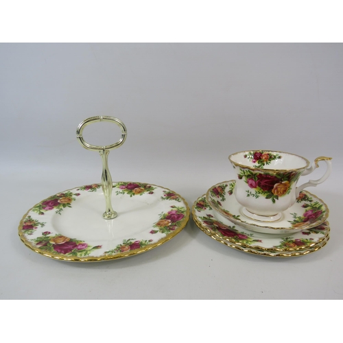 38 - Royal Albert Old Country Roses trio and cake stand, 5 pieces in total.