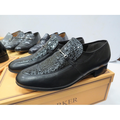 1889 - 5 Pairs of Barker mens shoes, size 7.5. 2 pairs are brand new.