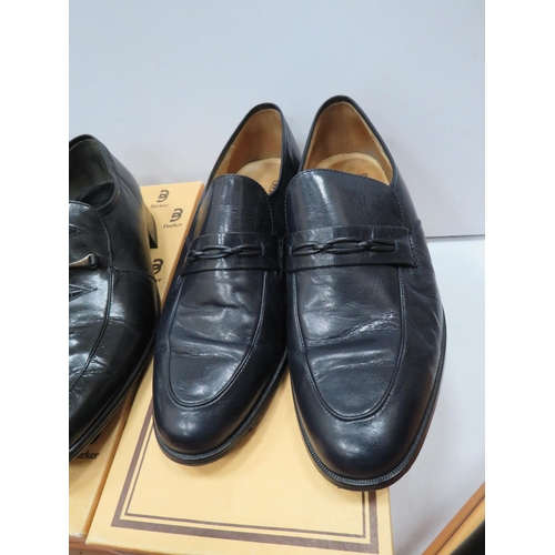 1889 - 5 Pairs of Barker mens shoes, size 7.5. 2 pairs are brand new.