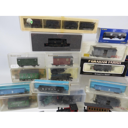 1734 - Selection of 'O' Gauge Rolling Stock and Engines. Boxed and unboxed .  See photos.