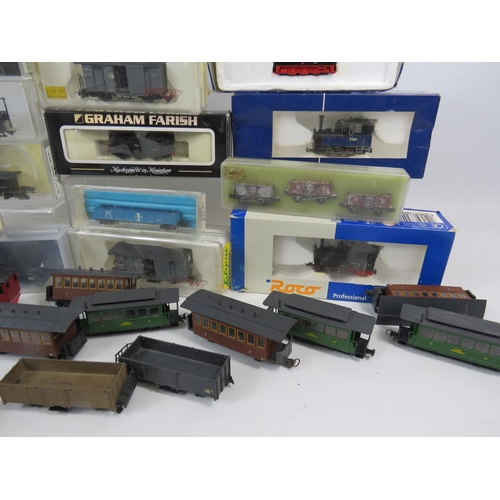 1734 - Selection of 'O' Gauge Rolling Stock and Engines. Boxed and unboxed .  See photos.