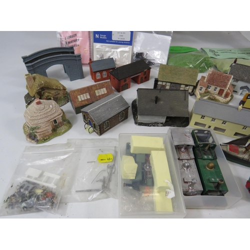 1738 - Selection of Packeted and unused Trackside accessories for 'O'  'N' & OO Gauge.  See photos.