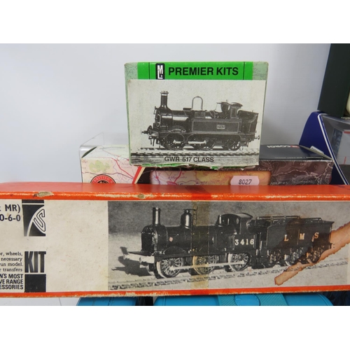 1741 - Mixed lot of Boxed and un-boxed die cast models together with boxed metal Railway kits in unused con... 