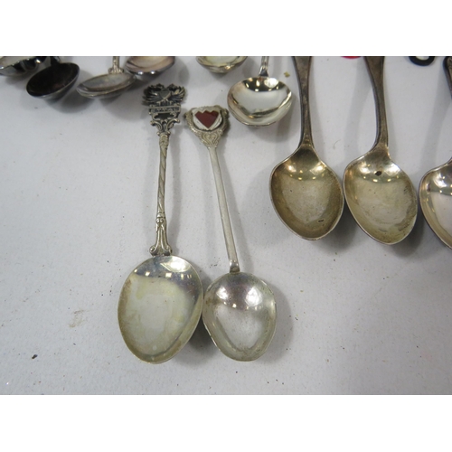 1600 - 6 Sterling silver teaspoons and a selection of souviner spoons some are 800 silver.