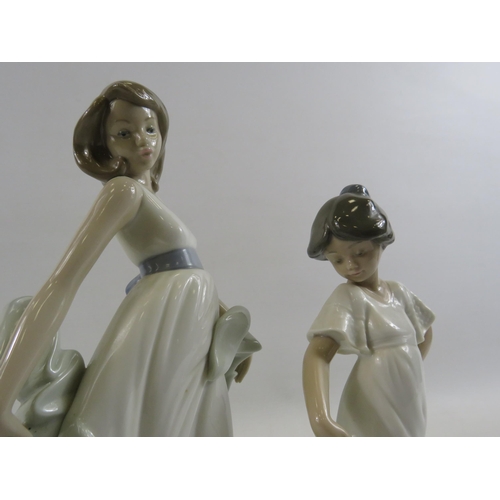 141 - 2 Nao figurines Girl and Lady, the tallest measures 10.5